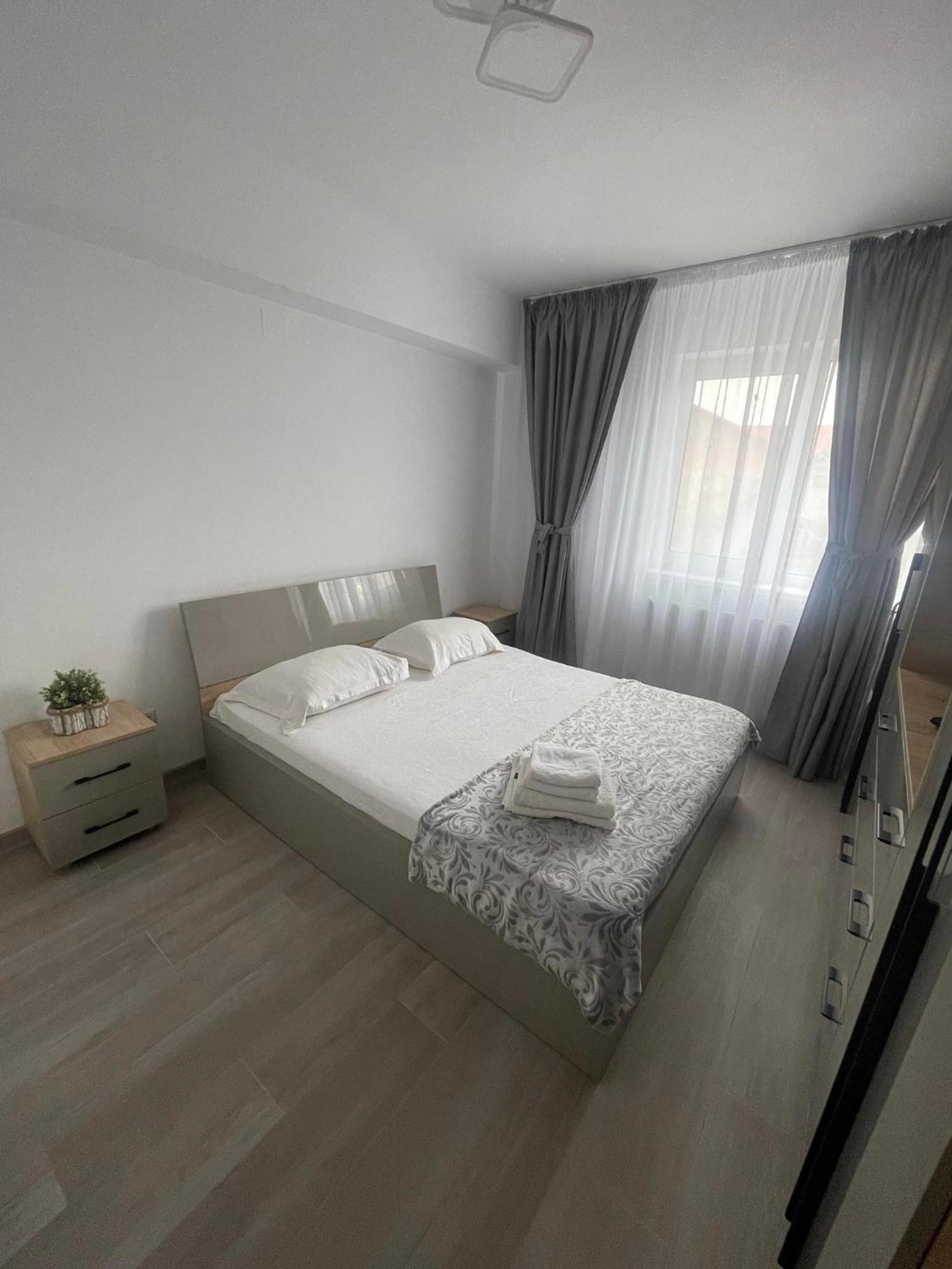 Luxury Apartment Pitesti Ngoại thất bức ảnh