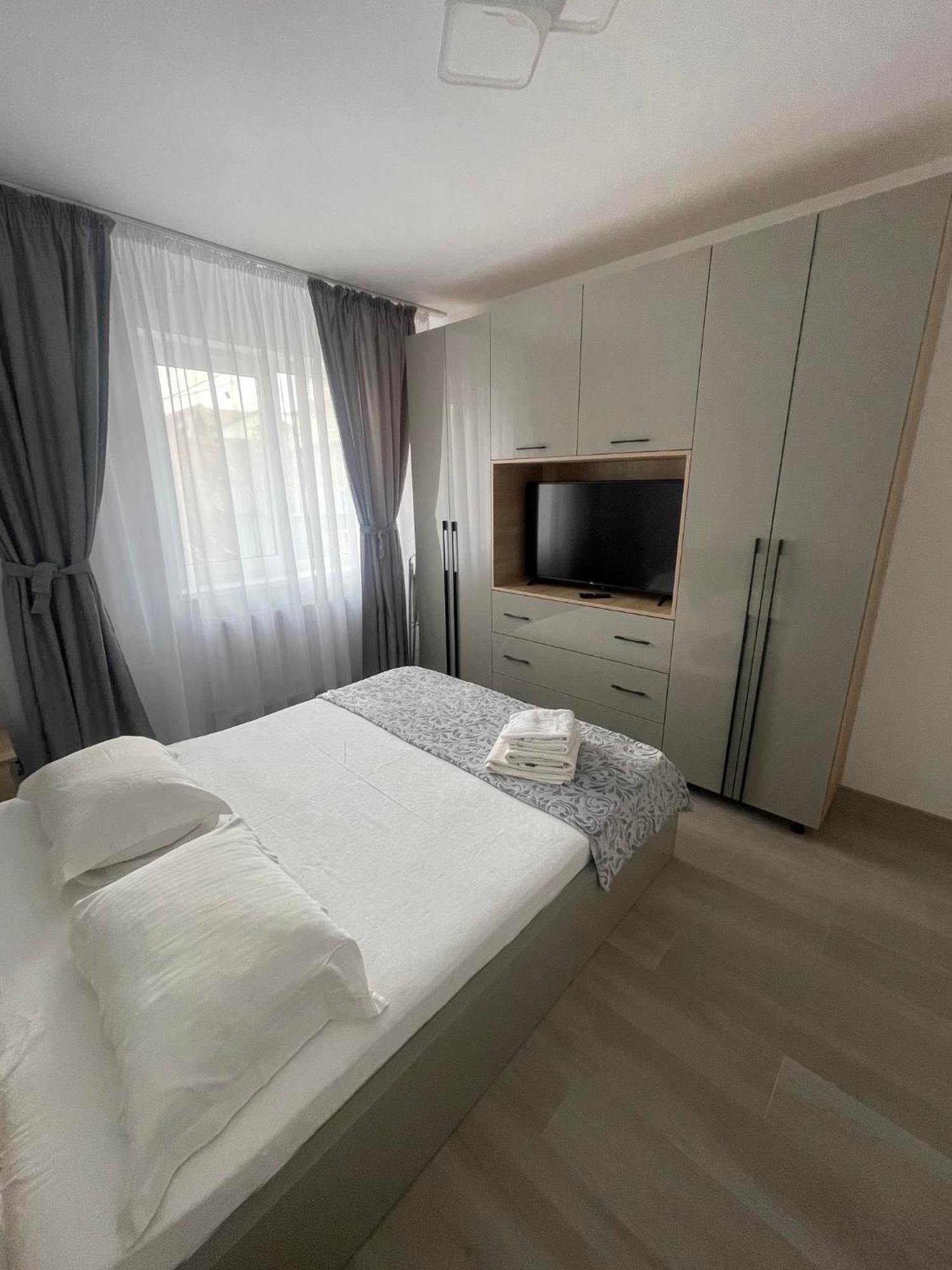 Luxury Apartment Pitesti Ngoại thất bức ảnh