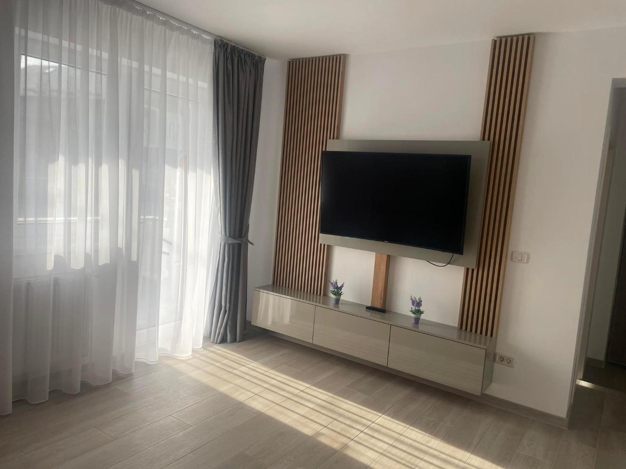 Luxury Apartment Pitesti Ngoại thất bức ảnh